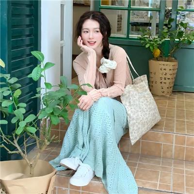 闪婚后，九爷马甲藏不住了